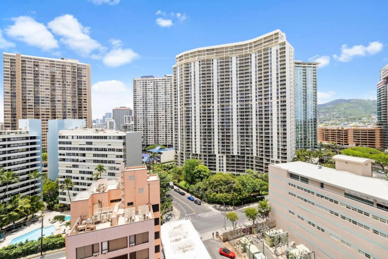 Centrally Located Walk To Hilton Lagoon Leilighet Honolulu Eksteriør bilde